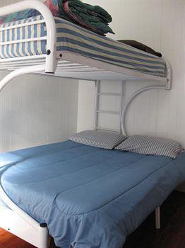 Auberge de jeunesse St. Clair *