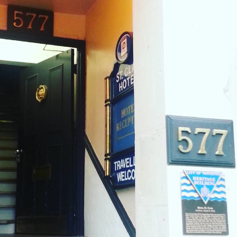 Auberge de jeunesse St. Clair *